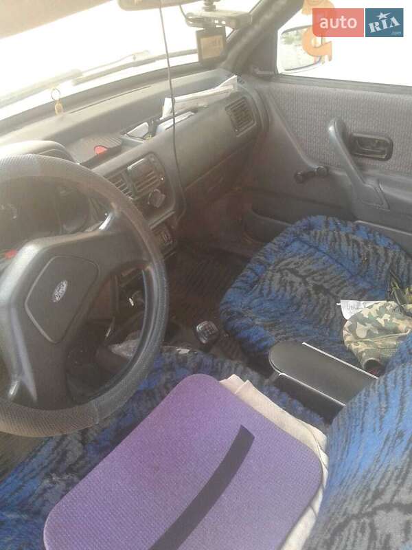 Хэтчбек Ford Escort 1988 в Ивано-Франковске фото 2 Хэтчбек Ford Escort 1988 в Ивано-Франковске