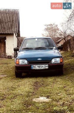 Хэтчбек Ford Escort 1987 в Львове