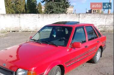 Хетчбек Ford Escort 1988 в Володимирі