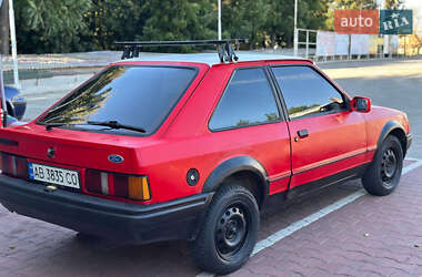 Хэтчбек Ford Escort 1989 в 