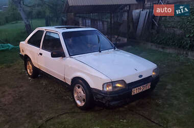 Хэтчбек Ford Escort 1986 в Ужгороде