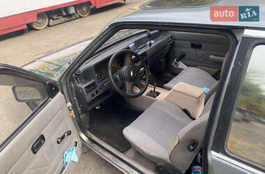 Хэтчбек Ford Escort 1982 в 