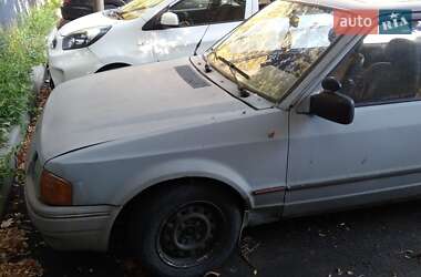 Хэтчбек Ford Escort 1988 в Киеве