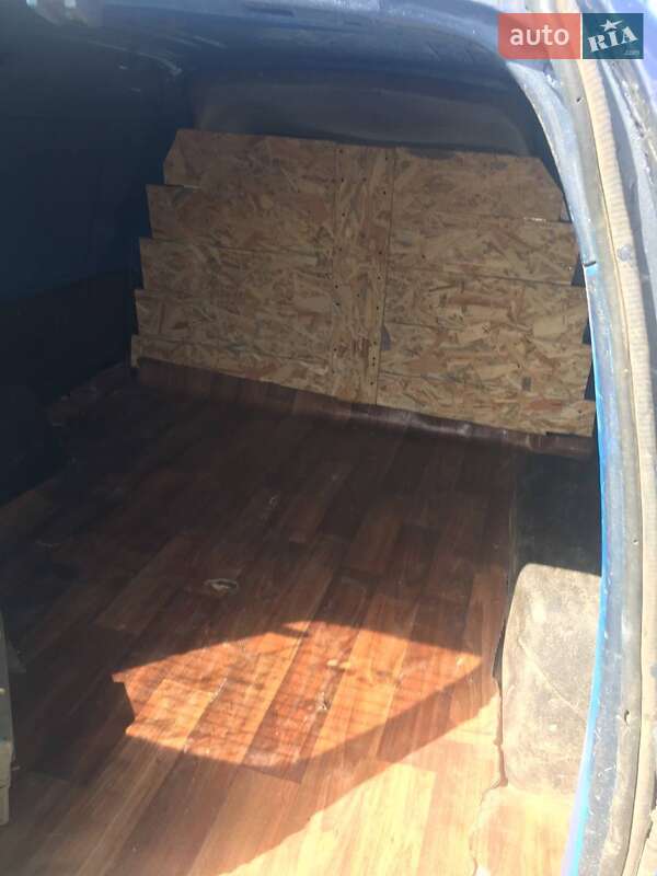 Хэтчбек Ford Escort 1999 в Долине