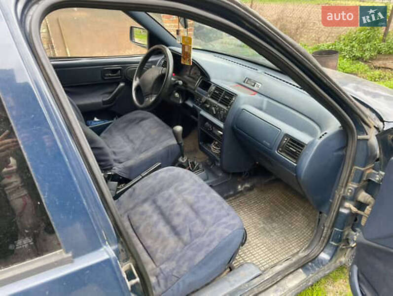 Седан Ford Escort 1994 в Щирце