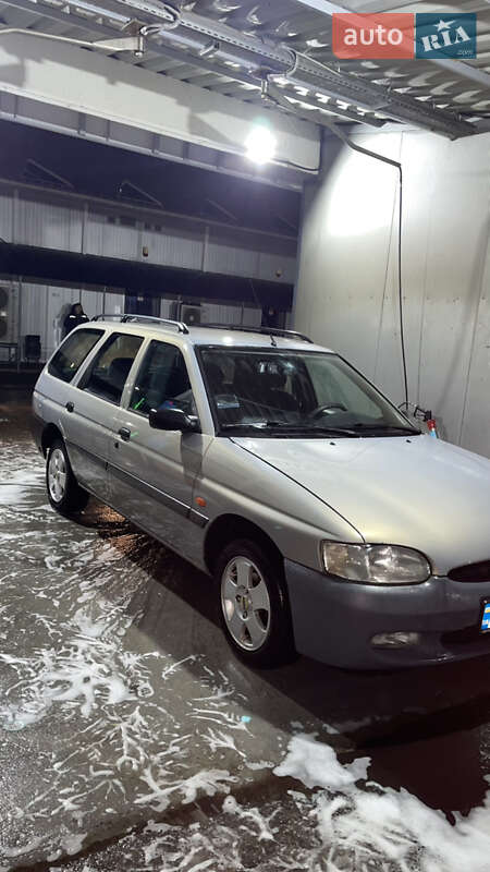 Универсал Ford Escort 1997 в Киеве