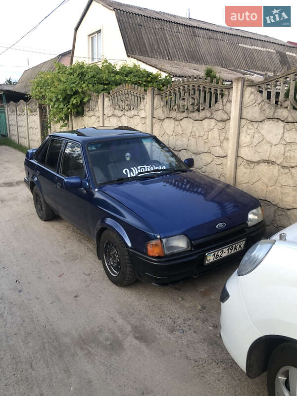 Хетчбек Ford Escort 1987 в Фастові фото Хетчбек Ford Escort 1987 в Фастові