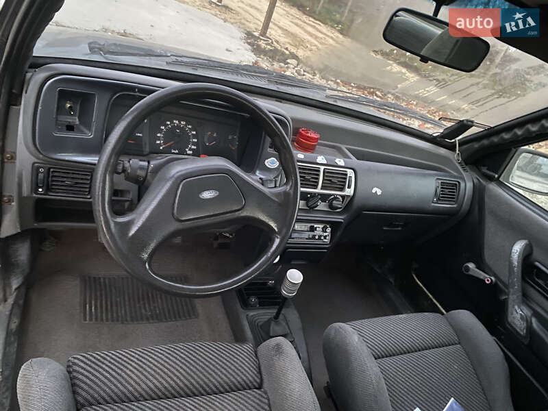 Хетчбек Ford Escort 1988 в Рівному фото 5 Хетчбек Ford Escort 1988 в Рівному