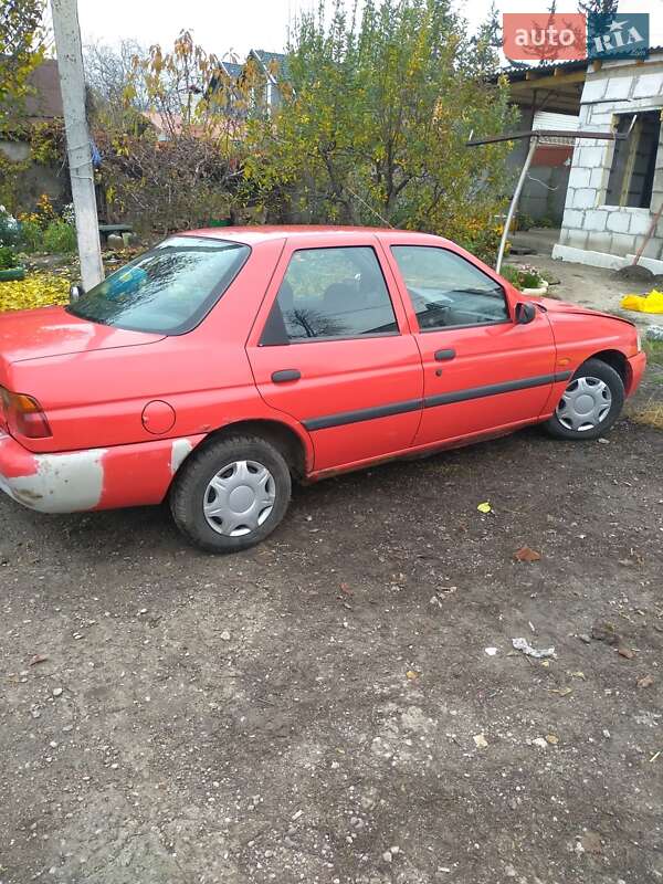Седан Ford Escort 1995 в Запорожье