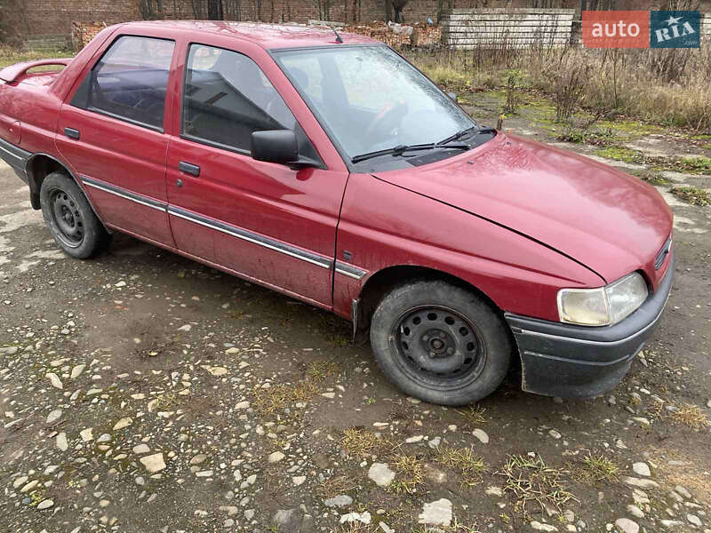 Седан Ford Escort 1995 в Коломые