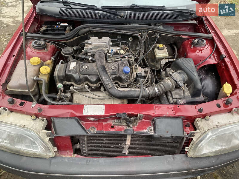Седан Ford Escort 1995 в Коломые