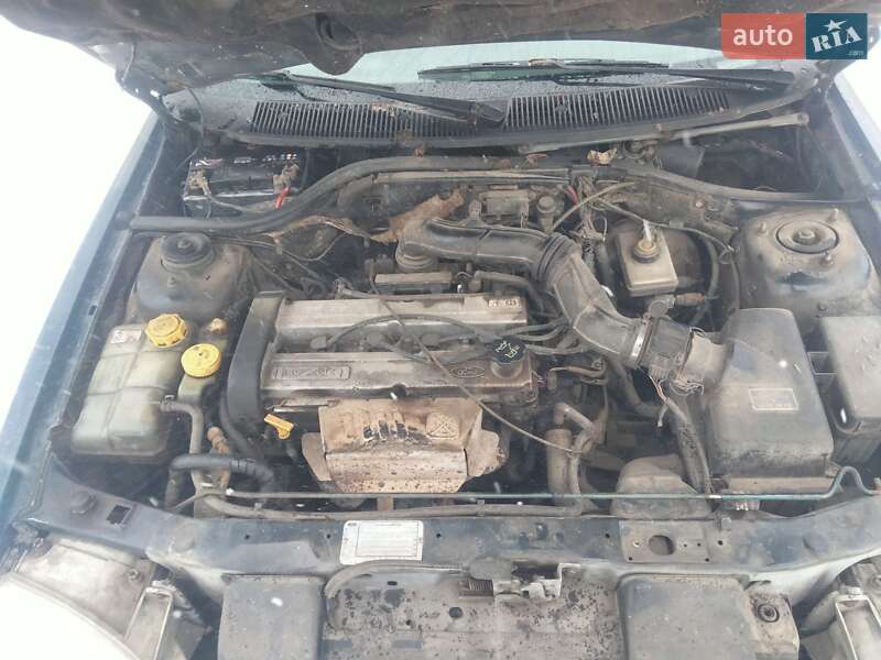 Універсал Ford Escort 1996 в Мені