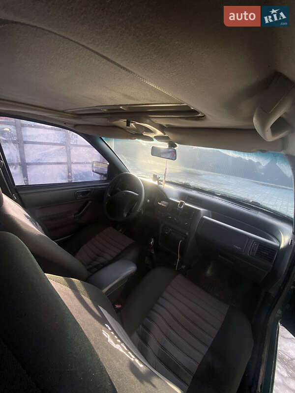 Седан Ford Escort 1994 в Збараже