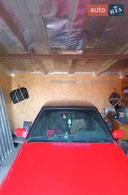 Хэтчбек Ford Escort 1987 в Клесовом