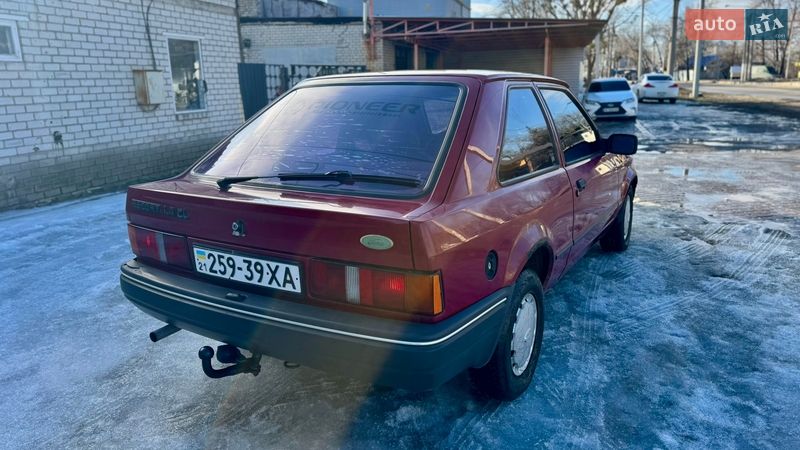 Хэтчбек Ford Escort 1990 в Харькове