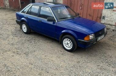 Хэтчбек Ford Escort 1985 в Львове
