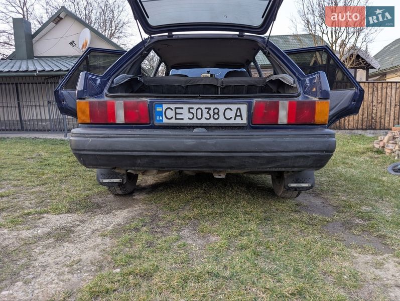 Хэтчбек Ford Escort 1988 в Великом Кучурове