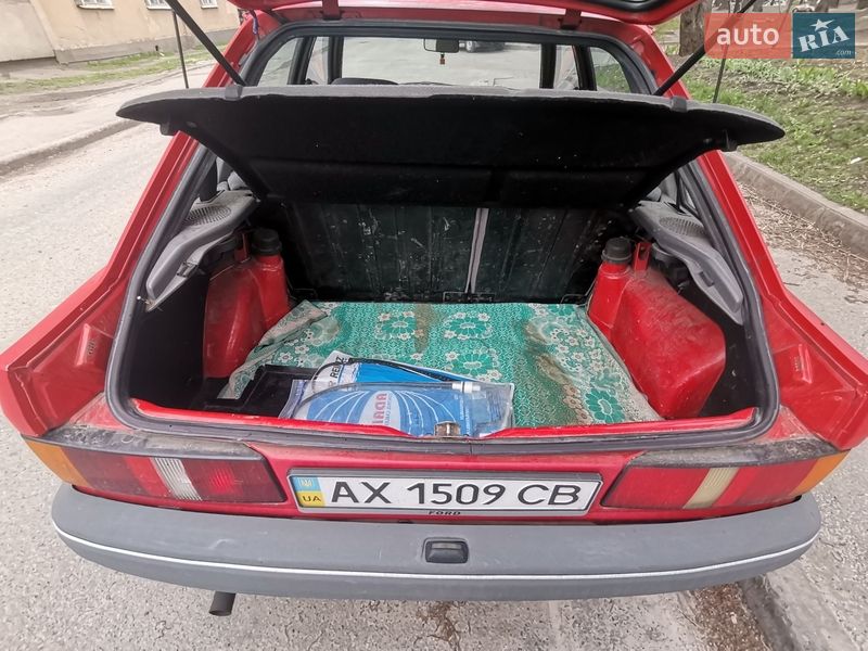 Лифтбек Ford Escort 1989 в Харькове