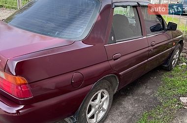 Седан Ford Escort 1996 в Синельниковому