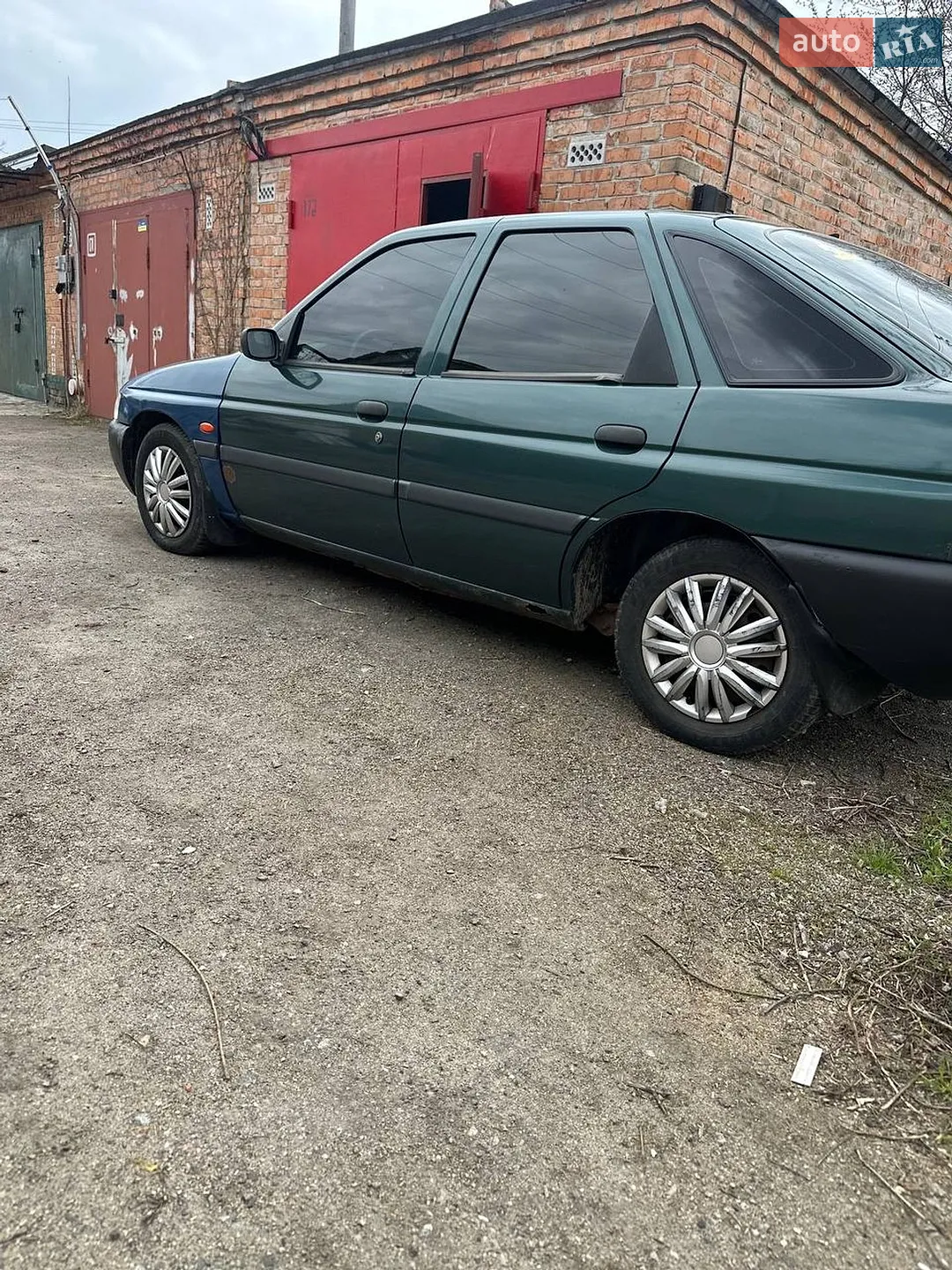 Ford Escort 1997 VIN WF0AXXGCAAVK63156 фото оголошення 2 з 8