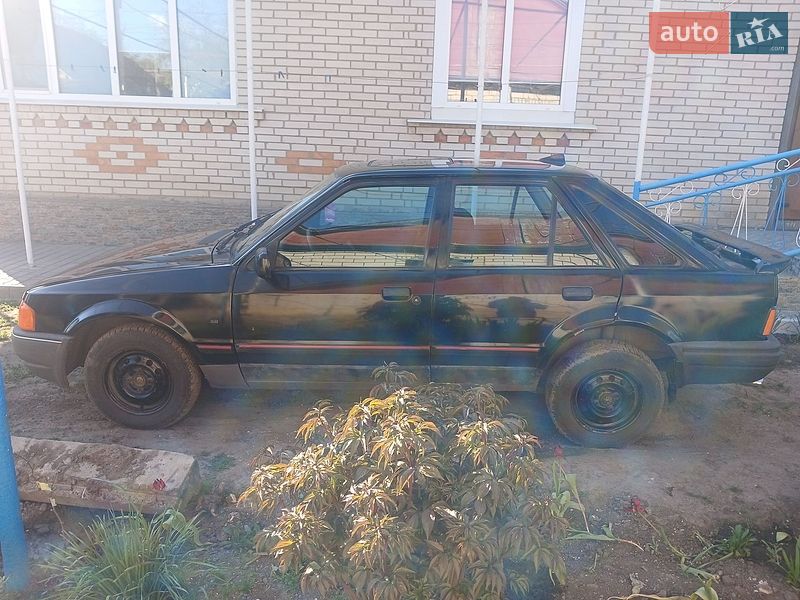 Хетчбек Ford Escort 1989 в Бершаді