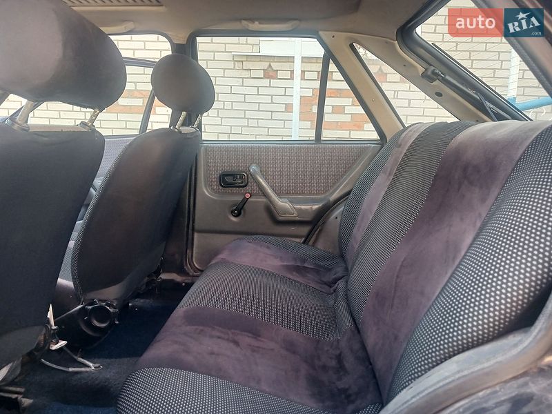 Хетчбек Ford Escort 1989 в Бершаді