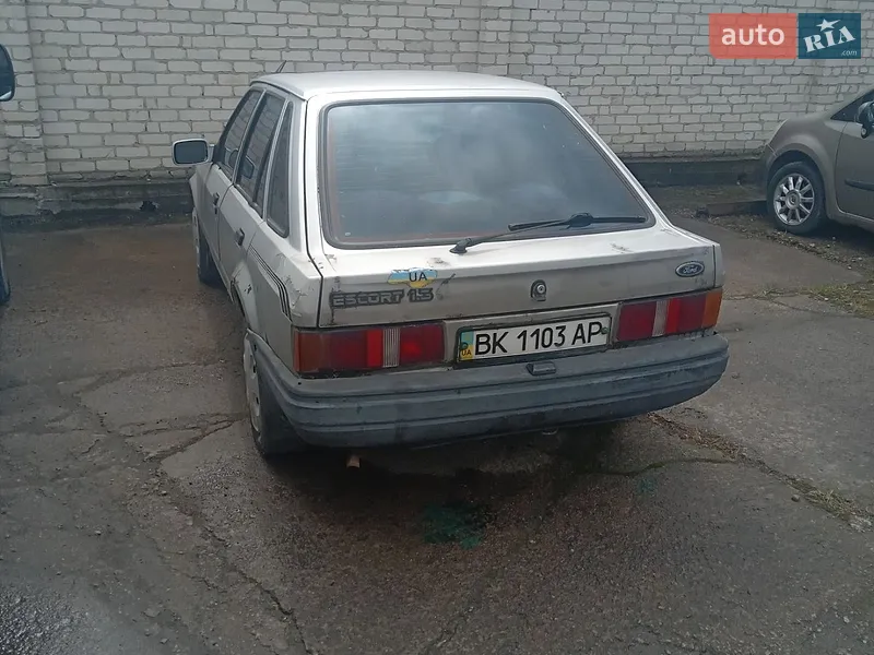 Ford Escort 1989 VIN WF0NXXGBBNKC79696 фото оголошення 12 з 40