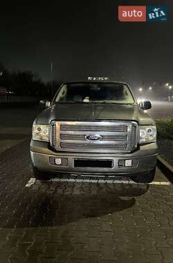 Внедорожник / Кроссовер Ford Excursion 2004 в 