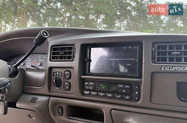 Внедорожник / Кроссовер Ford Excursion 2001 в 