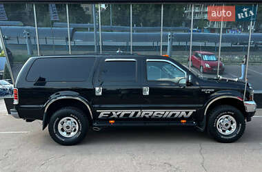 Внедорожник / Кроссовер Ford Excursion 2005 в 