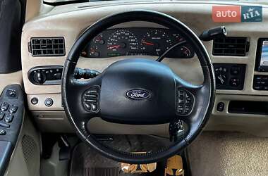 Позашляховик / Кросовер Ford Excursion 2005 в 