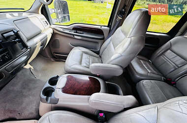 Внедорожник / Кроссовер Ford Excursion 2001 в 