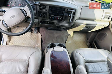 Внедорожник / Кроссовер Ford Excursion 2001 в 