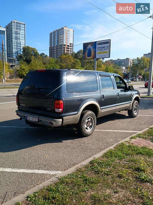 Позашляховик / Кросовер Ford Excursion 2000 в Запоріжжі