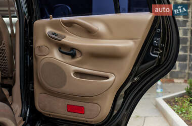 Внедорожник / Кроссовер Ford Expedition 1997 в 