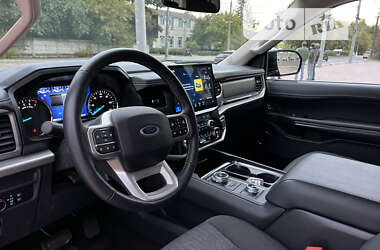 Внедорожник / Кроссовер Ford Expedition 2022 в 