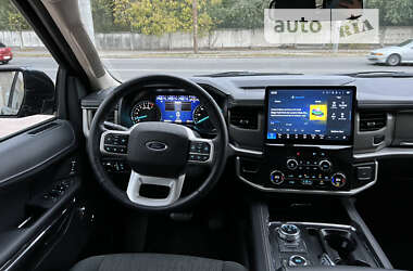 Внедорожник / Кроссовер Ford Expedition 2022 в 