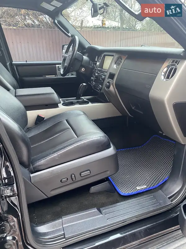 Внедорожник / Кроссовер Ford Expedition 2014 в 