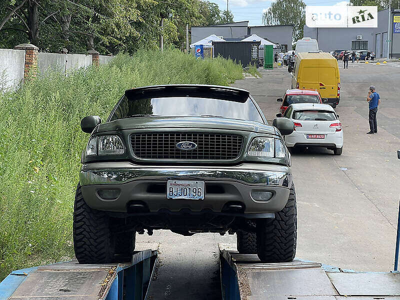 Внедорожник / Кроссовер Ford Expedition 2000 в Виноградове