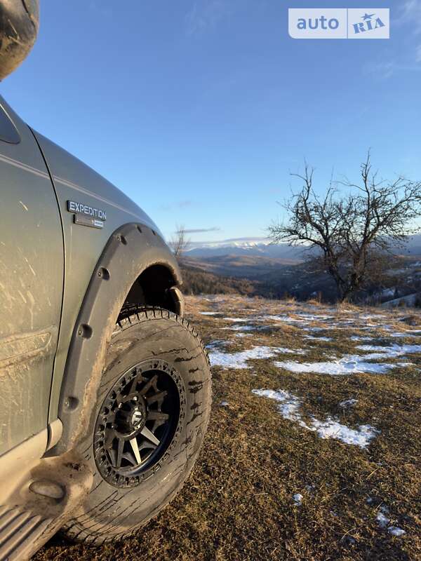 Внедорожник / Кроссовер Ford Expedition 2000 в Виноградове