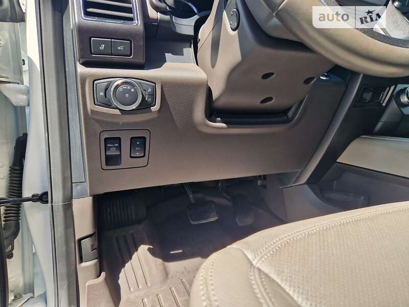 Внедорожник / Кроссовер Ford Expedition 2020 в Львове фото 14 Внедорожник / Кроссовер Ford Expedition 2020 в Львове