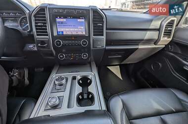 Позашляховик / Кросовер Ford Expedition 2019 в 