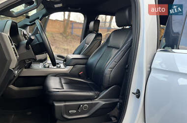 Позашляховик / Кросовер Ford Expedition 2019 в 