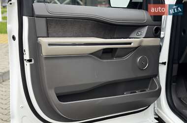 Внедорожник / Кроссовер Ford Expedition 2021 в 