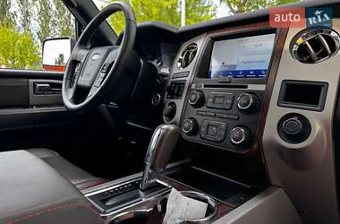 Внедорожник / Кроссовер Ford Expedition 2016 в 