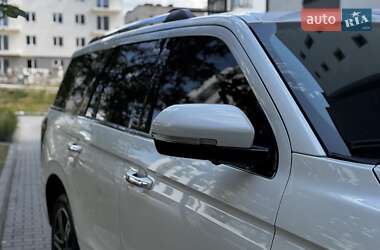 Внедорожник / Кроссовер Ford Expedition 2021 в 