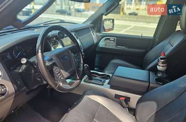 Позашляховик / Кросовер Ford Expedition 2016 в 