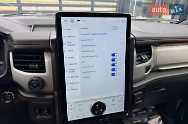 Позашляховик / Кросовер Ford Expedition 2022 в 