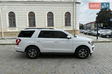Внедорожник / Кроссовер Ford Expedition 2019 в 