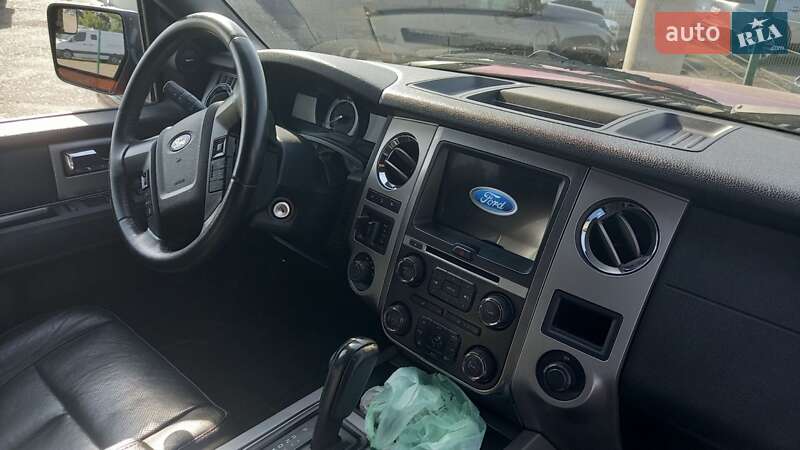 Позашляховик / Кросовер Ford Expedition 2016 в Києві фото 78 Позашляховик / Кросовер Ford Expedition 2016 в Києві